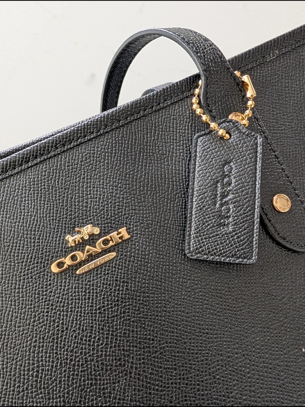 Coach authentic city